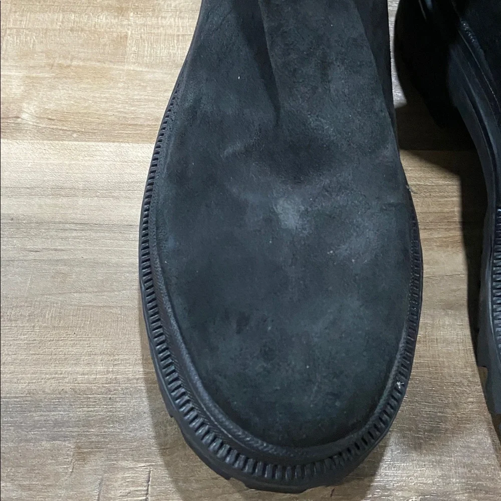 Black Chunky Chelsea Boots - Picture 5 of 8